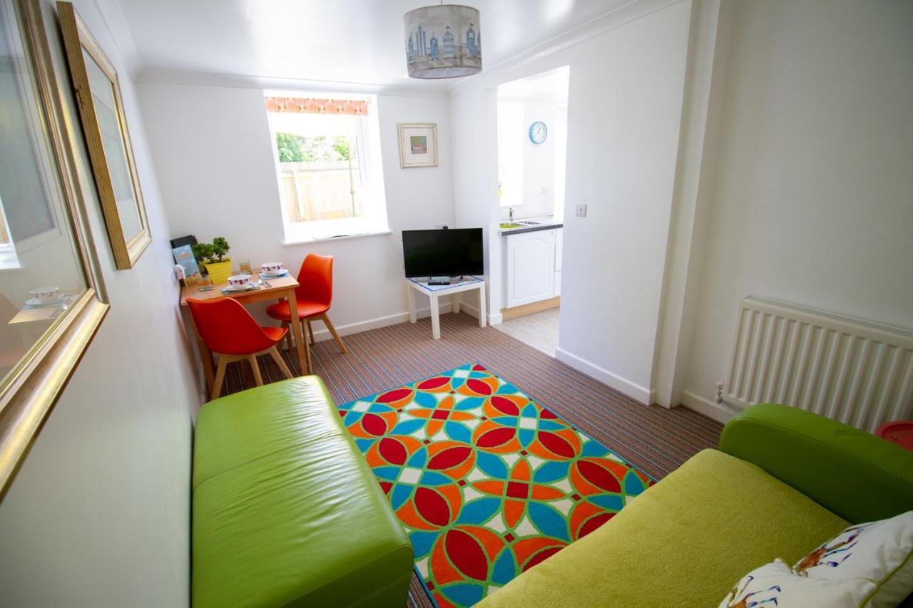 Krissie'S Apartment มาราไซออน ภายนอก รูปภาพ